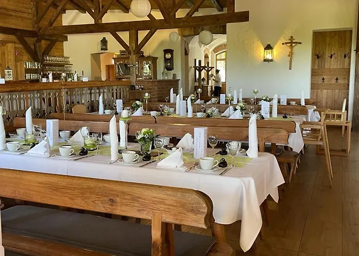 Landgasthaus Zur Linde Inn Pleiskirchen