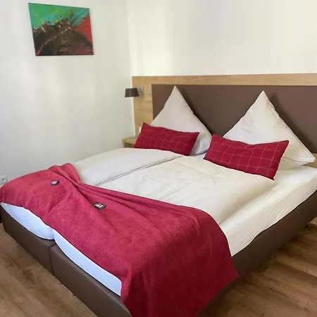 Inn Landgasthaus Zur Linde *